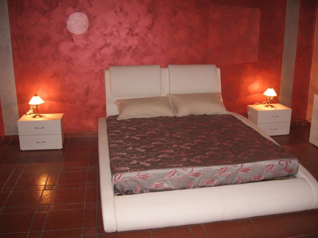 Golden Dreams Bed and Breakfast Bari Habitación foto