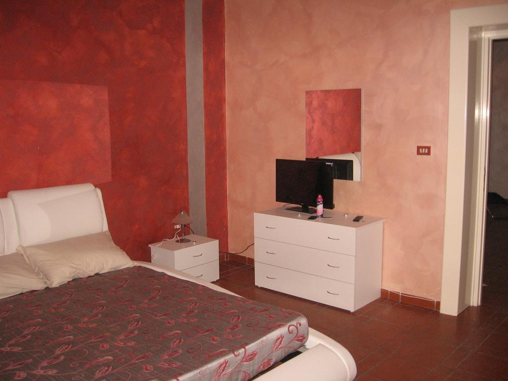 Golden Dreams Bed and Breakfast Bari Habitación foto